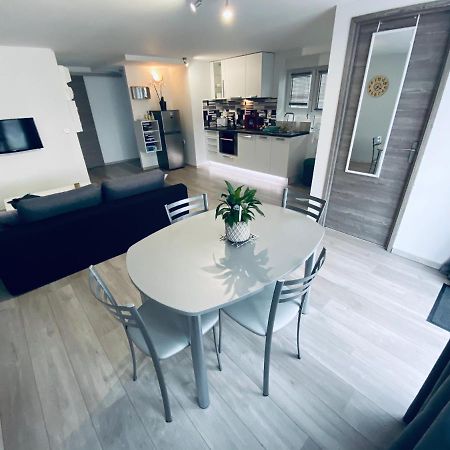 Toul Appartement Entier Avec Parking Prive Au Calme Cosy A Etage Avec Balcon المظهر الخارجي الصورة