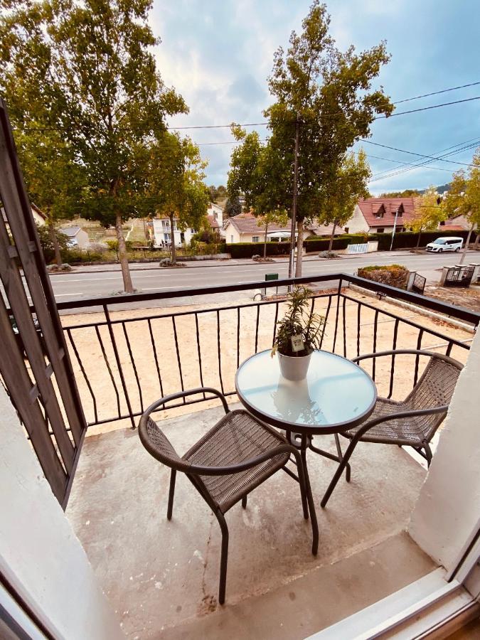Toul Appartement Entier Avec Parking Prive Au Calme Cosy A Etage Avec Balcon المظهر الخارجي الصورة