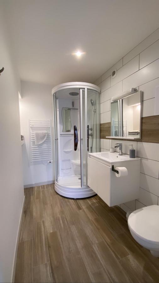 Toul Appartement Entier Avec Parking Prive Au Calme Cosy A Etage Avec Balcon المظهر الخارجي الصورة