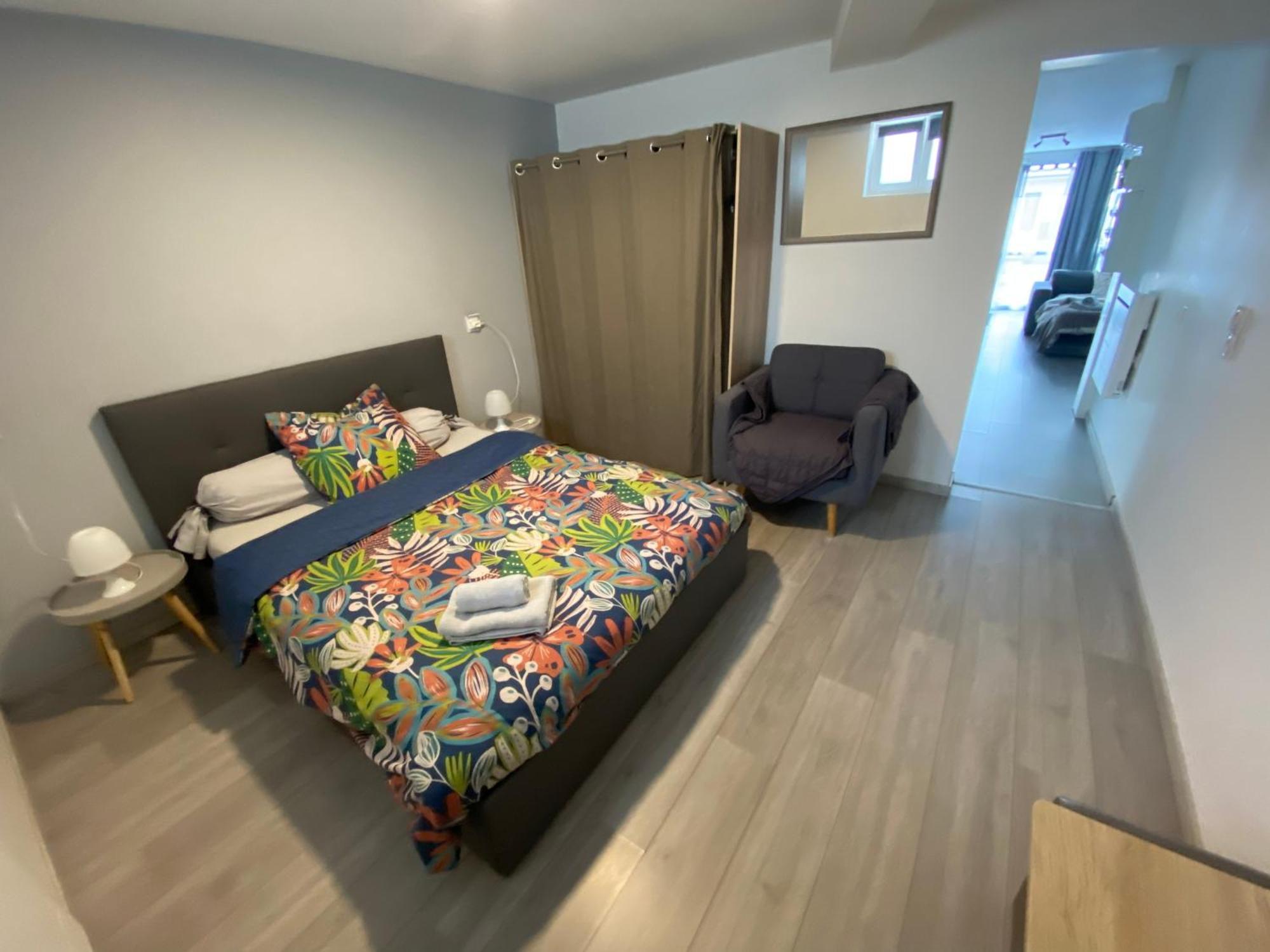Toul Appartement Entier Avec Parking Prive Au Calme Cosy A Etage Avec Balcon المظهر الخارجي الصورة