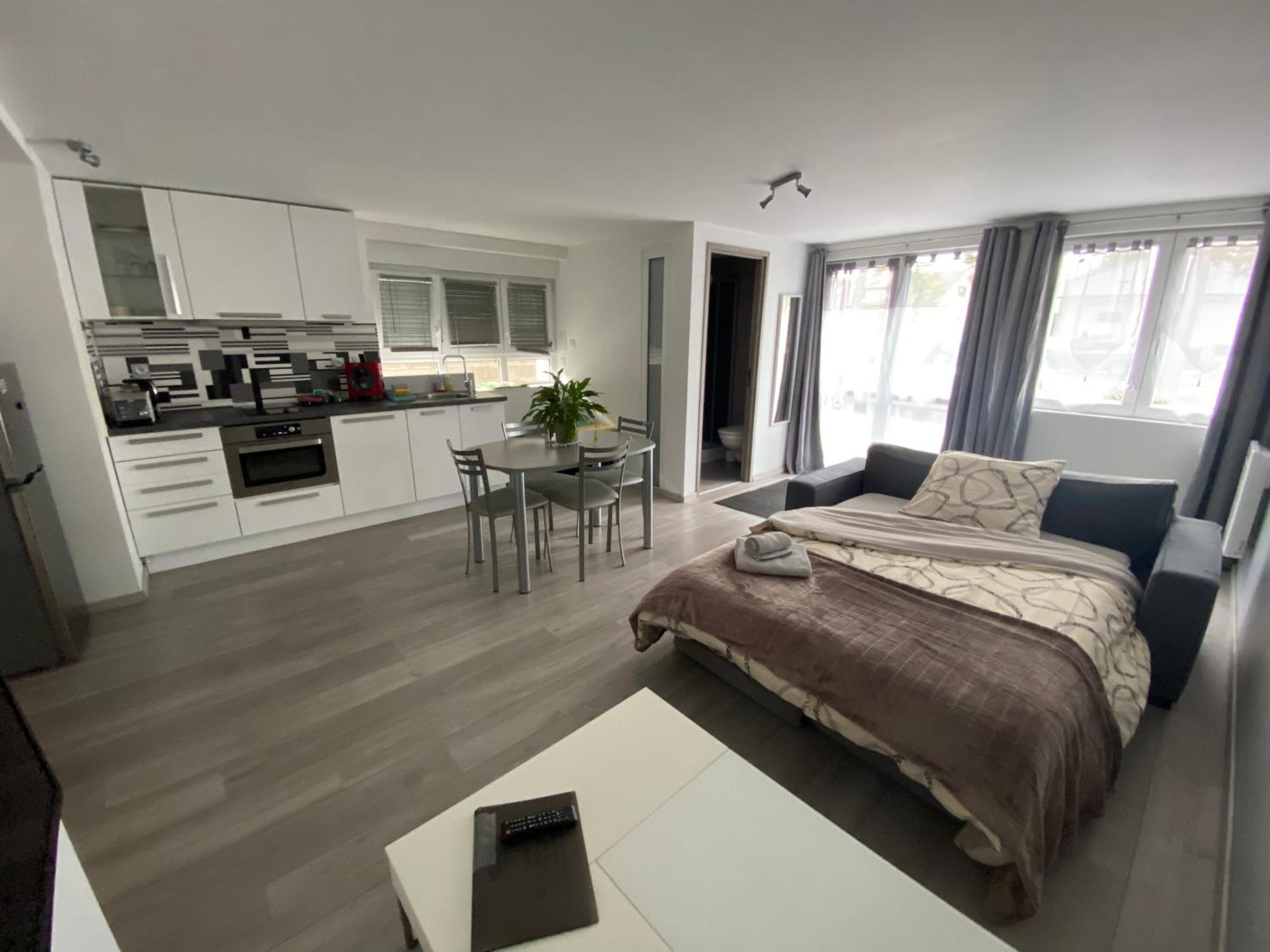 Toul Appartement Entier Avec Parking Prive Au Calme Cosy A Etage Avec Balcon المظهر الخارجي الصورة