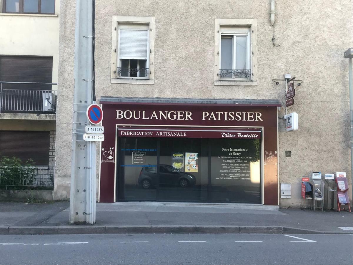 Toul Appartement Entier Avec Parking Prive Au Calme Cosy A Etage Avec Balcon المظهر الخارجي الصورة